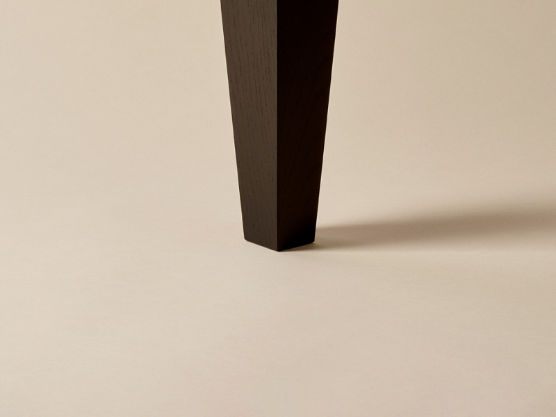 Georgian leg in dark wood finish